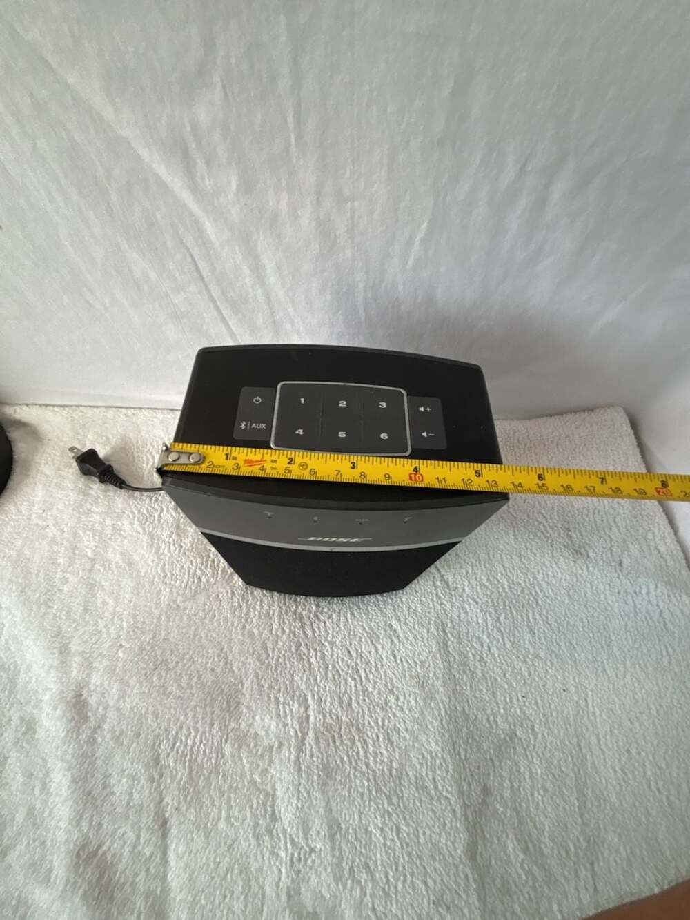 Bose SoundTouch 10 Wireless Music System Model 416776 - Picture 4 of 6